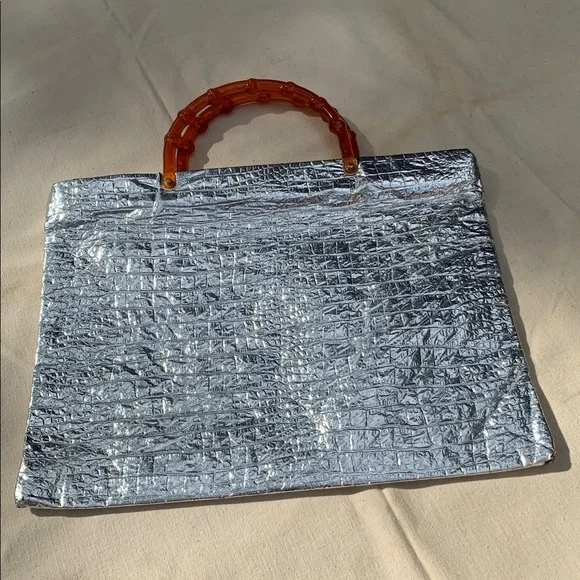 Vintage 1960s metallic silver tote bag with lucite bamboo style handles - Picture 10 of 10